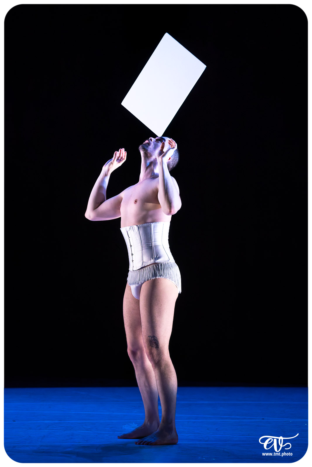 A4 (COMME LA FEUILLE) CIE CHICOS MAMBO